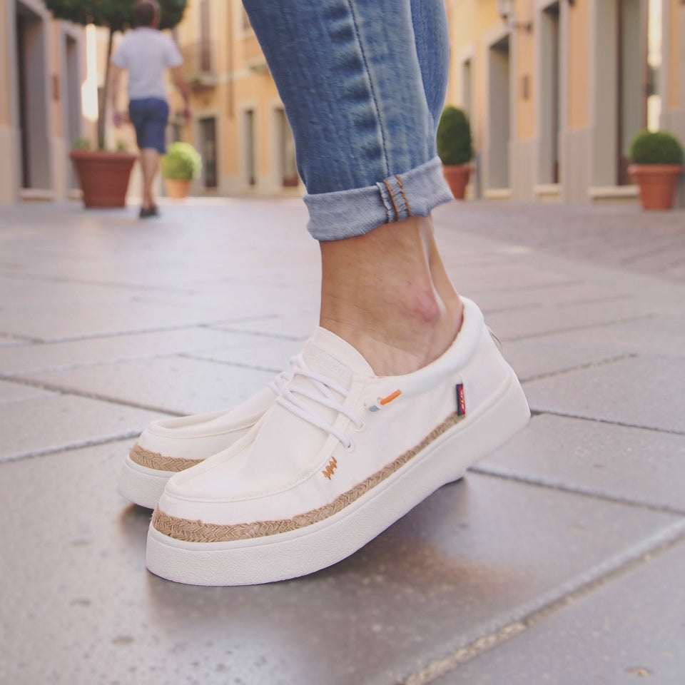 Emma 2.0 raffia